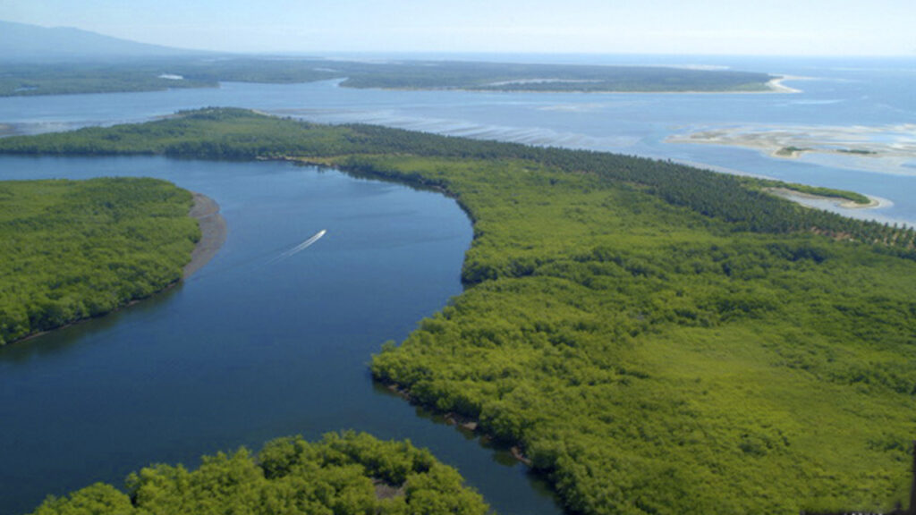 Bahia_de_Jiquilisco_ElSalvador_Turismo_ComplicesenAntura