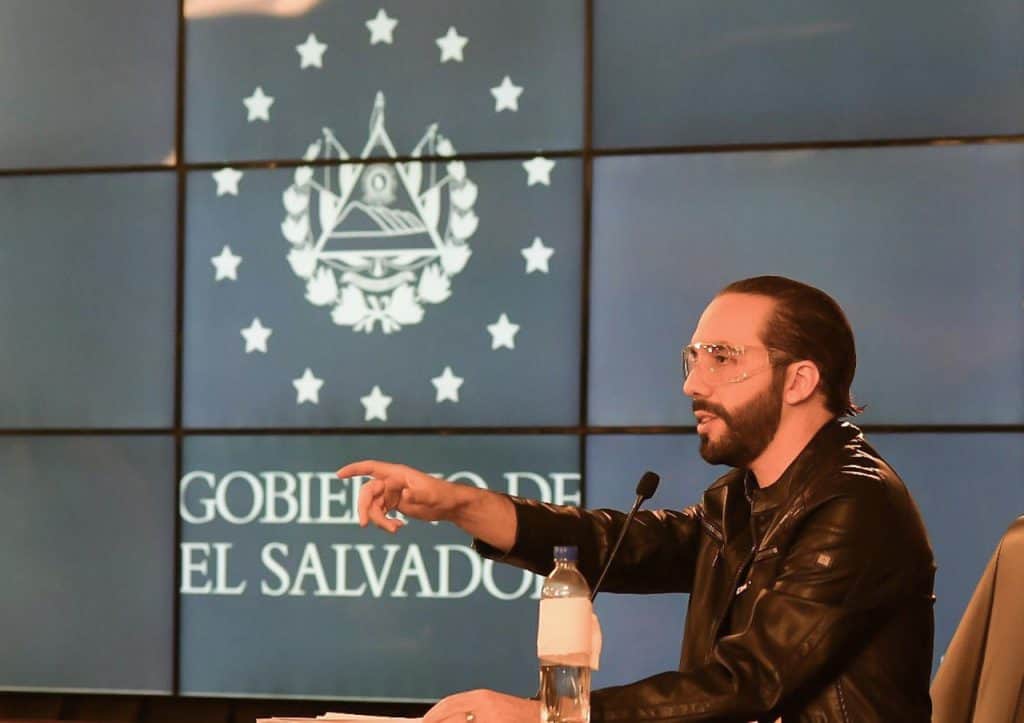 Reapertura-turismo-ElSalvador-COVID19-ComplicesEnAventura